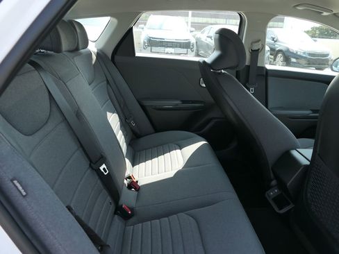Used 2025 Kia K4 EX FWD image 20