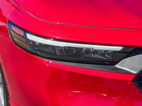 Used 2024 Honda Accord EX image 7