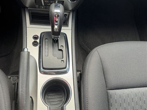 Used 2010 Ford Fusion SE FWD image 20