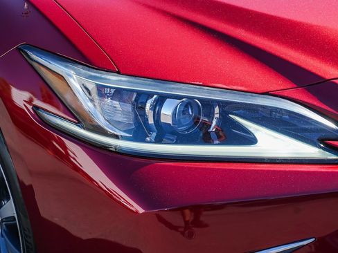 Used 2020 Lexus ES 350 w/ Premium Package FWD image 10