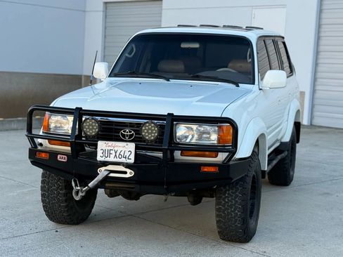 Used 1997 Toyota Land Cruiser image 5