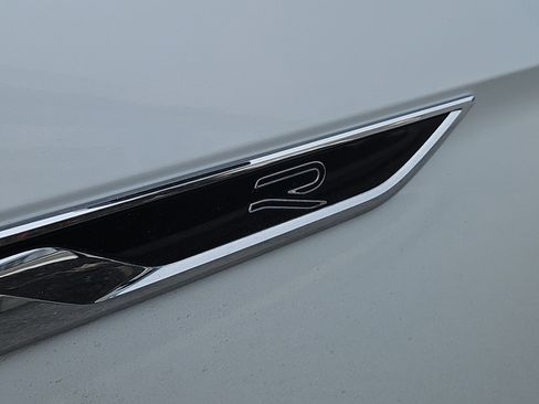 Certified 2025 Volkswagen Atlas SEL Premium R-Line image 6