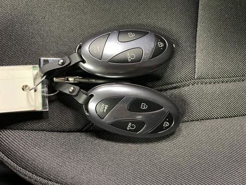 New 2026 Hyundai Tucson SE image 24