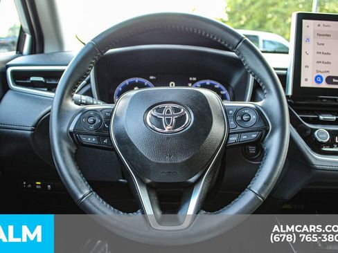 Used 2026 Toyota Corolla Cross XLE FWD image 24