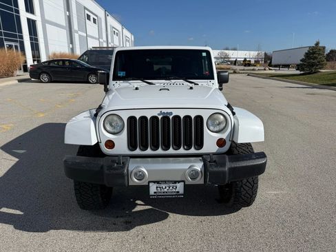 Used 2012 Jeep Wrangler Sahara w/ Dual Top Group AWD/4WD image 2