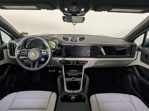 New 2026 Porsche Cayenne GTS AWD/4WD image 20