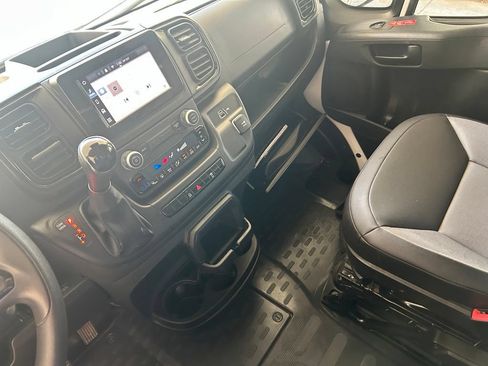 Used 2025 RAM ProMaster 2500 w/ Convenience Group FWD image 47