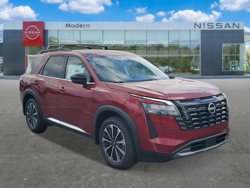New 2026 Nissan Pathfinder Platinum FWD image 5