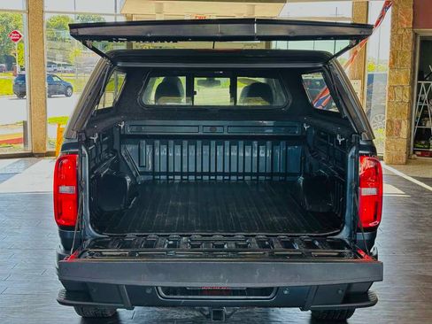 Used 2019 Chevrolet Colorado Z71 AWD/4WD image 13
