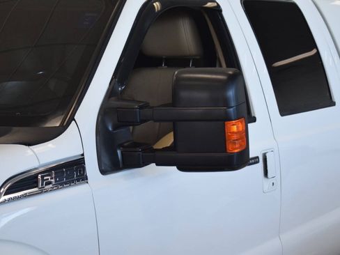 Used 2011 Ford F250 Lariat w/ Lariat Interior Pkg RWD image 9