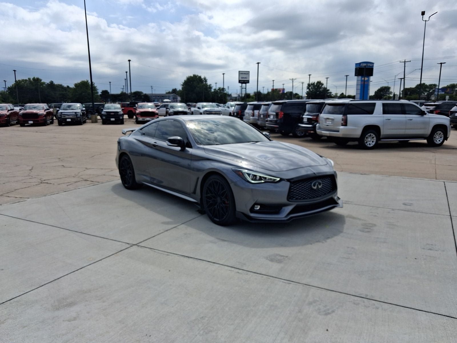 Used 2019 INFINITI Q60 Red Sport 400 w/ Cargo Package AWD/4WD image 7