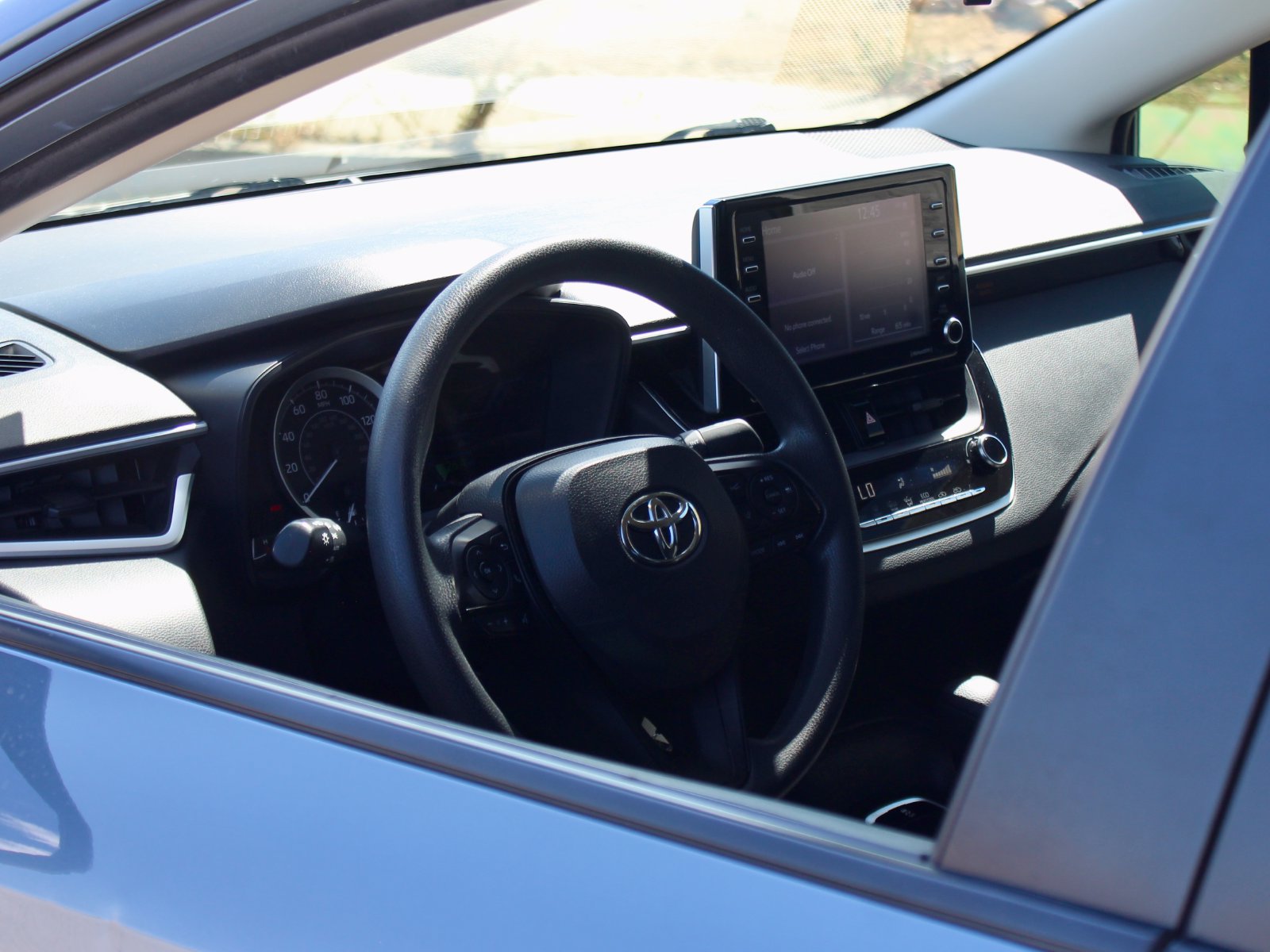 Used 2021 Toyota Corolla LE w/ Carpet Mat Package (TMS) FWD image 28
