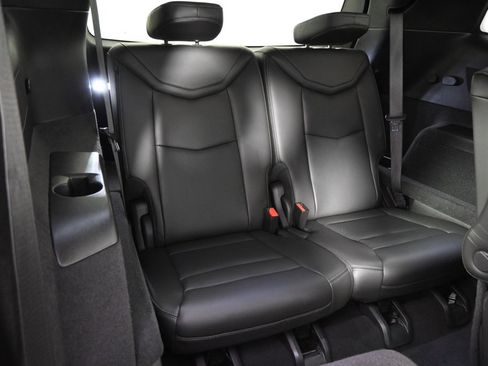 Certified 2025 Cadillac XT6 Premium Luxury image 18