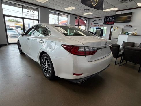 Used 2017 Lexus ES 350 w/ Luxury Package FWD image 15