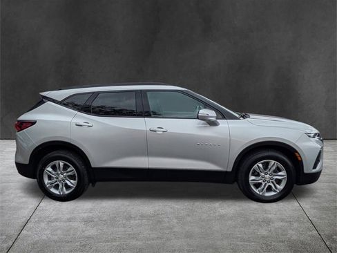 Used 2021 Chevrolet Blazer LT image 3