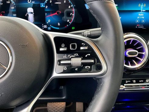 Certified 2021 Mercedes-Benz GLB 250 4MATIC image 24