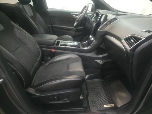 Used 2021 Ford Edge ST w/ Equipment Group 401A image 3