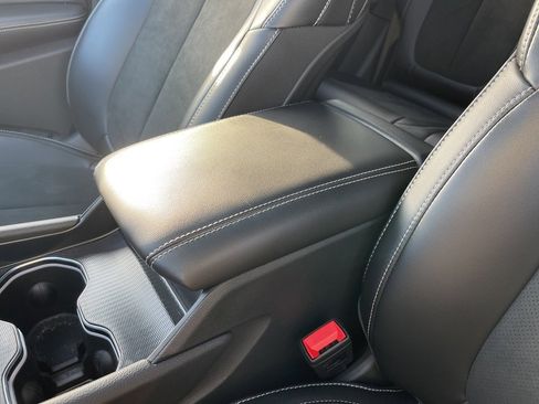 New 2025 Jeep Grand Cherokee Altitude image 11