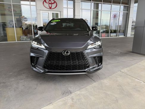 Used 2024 Lexus RX 500h F Sport w/ Technology Package image 12