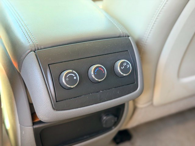 Used 2011 Buick Enclave CXL FWD image 22