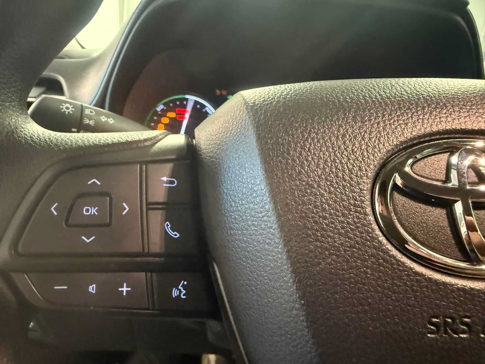 Used 2026 Toyota Sienna LE AWD/4WD image 27