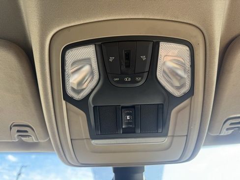Used 2019 RAM 1500 Big Horn image 32