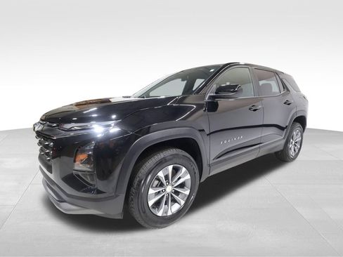 Used 2026 Chevrolet Equinox LT FWD image 8