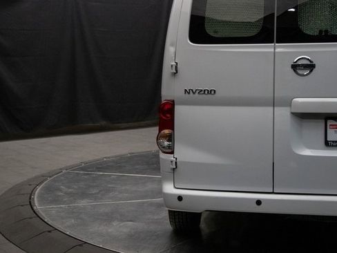 Used 2021 Nissan NV200 SV w/ Sliding Door Glass Package image 12