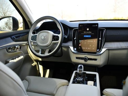 New 2026 Volvo XC90 B6 Ultra w/ Protection Package AWD/4WD image 18