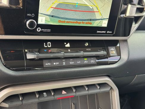 Used 2022 Toyota Tundra SR5 w/ SR5 Convenience Package image 28