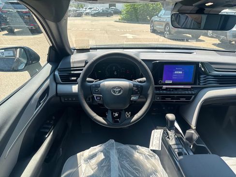 New 2026 Toyota Camry SE AWD/4WD image 11