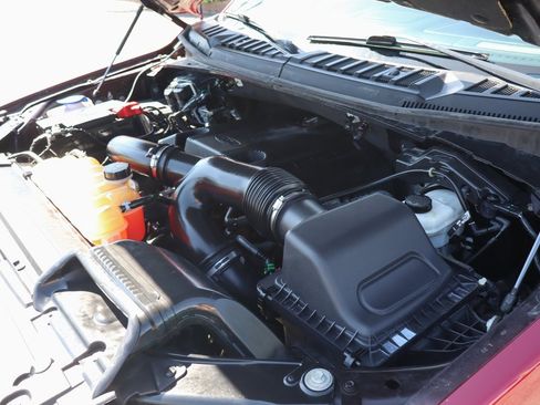 Used 2018 Ford F150 Platinum w/ Equipment Group 701A Luxury image 13