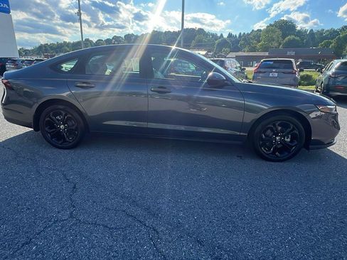 Used 2025 Honda Accord SE image 3