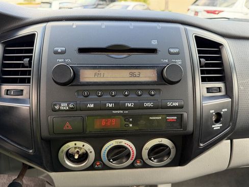 Used 2006 Toyota Tacoma PreRunner w/ Standard Pkg #2 RWD image 34