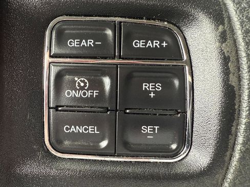 Used 2018 RAM 1500 Express w/ Express Value Package image 12