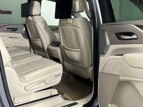 Used 2021 Cadillac Escalade ESV Premium Luxury Platinum image 28
