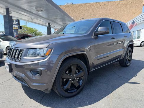 Used 2014 Jeep Grand Cherokee Altitude image 6