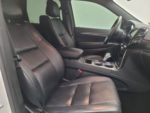 Used 2019 Jeep Grand Cherokee Limited RWD image 21