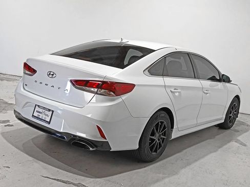 Used 2018 Hyundai Sonata SE FWD image 6