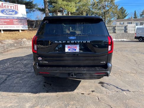 Used 2025 Ford Expedition Max Active image 5