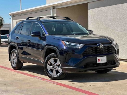 Certified 2025 Toyota RAV4 XLE image 1
