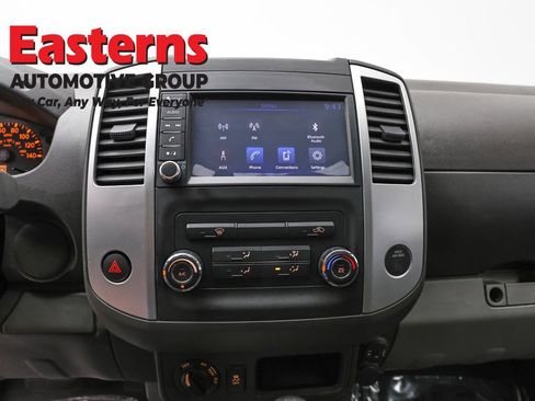 Used 2021 Nissan Frontier SV AWD/4WD image 11