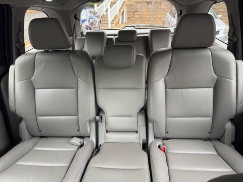 Used 2014 Honda Odyssey EX-L image 24