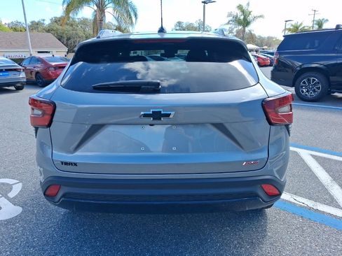 Used 2025 Chevrolet Trax RS w/ Driver Confidence Package image 6