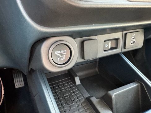 New 2025 Ford Maverick Lariat AWD/4WD image 34