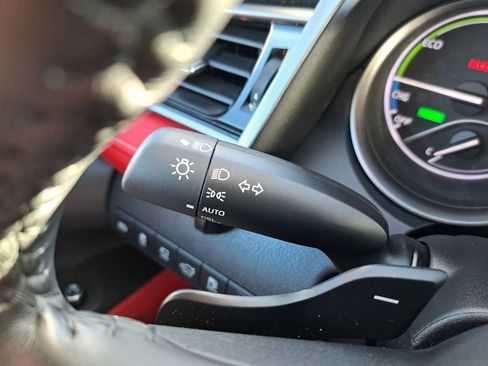 Certified 2022 Toyota Camry XSE image 25