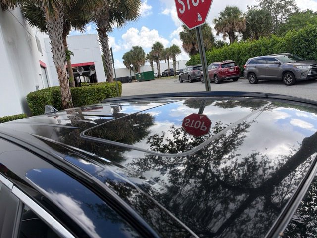 Used 2019 Toyota RAV4 XLE Premium FWD image 2
