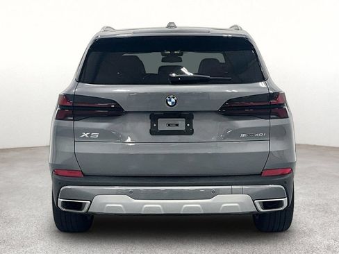 Used 2026 BMW X5 sDrive40i w/ Executive Package RWD image 4