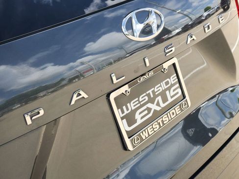 Used 2020 Hyundai Palisade Limited FWD image 12