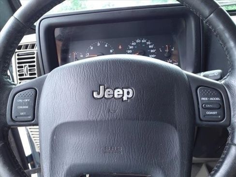 Used 2005 Jeep Wrangler Rubicon image 19